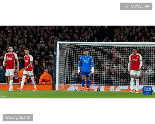 拜仁慕尼黑关键战崩盘，表面强势实则问题藏不住了