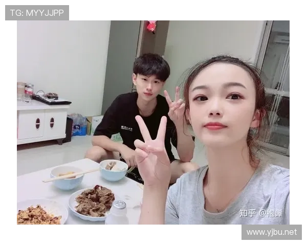 徐灿训练像军人，逛街像刷不计数的信用卡——我这月光族怎么办